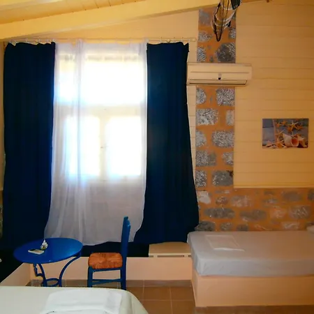 Tzortzakos Villa Mavrovoúnion